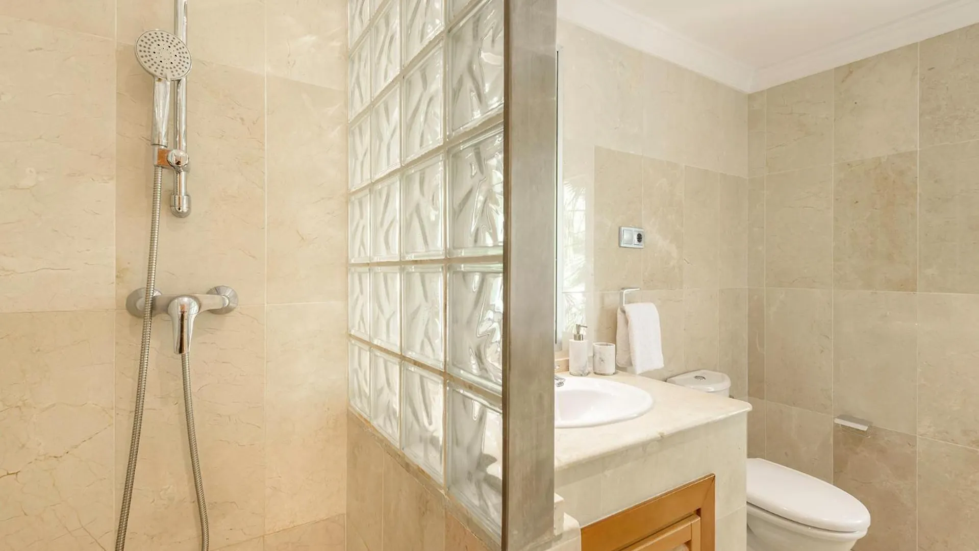 Alcam Aloha Deluxe 62 Apartment Marbella Spain