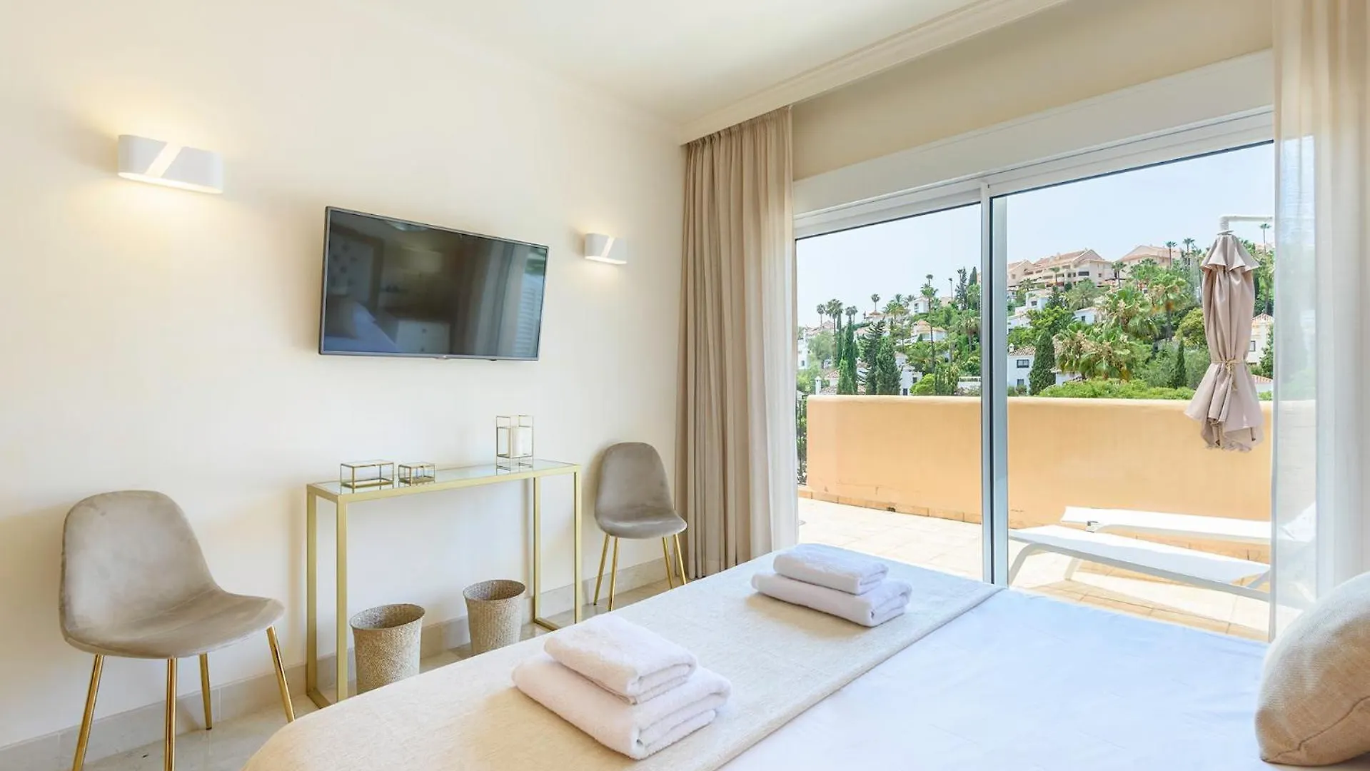 Alcam Aloha Deluxe 62 Apartment Marbella