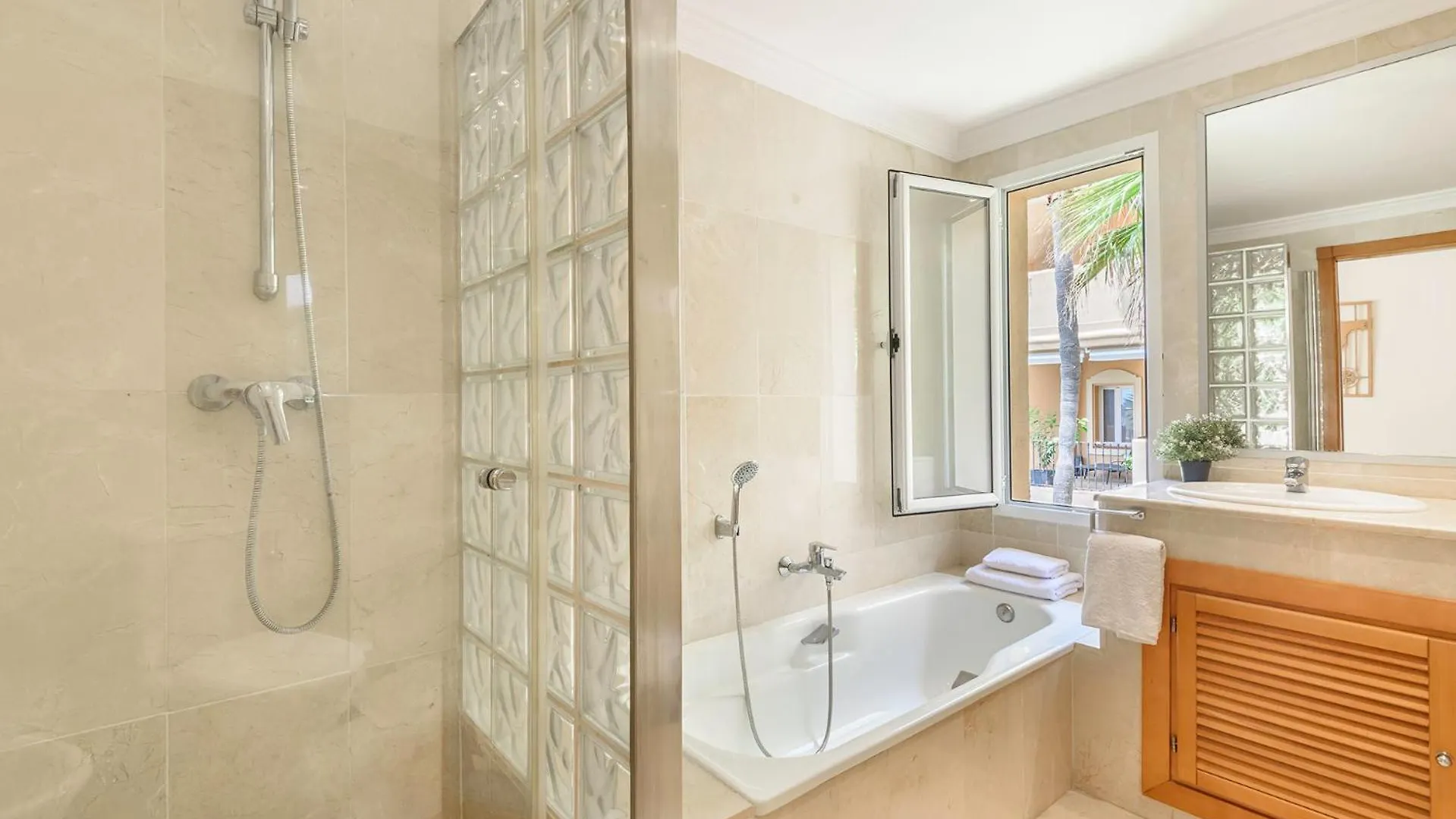 Alcam Aloha Deluxe 62 Apartment Marbella 0*,  Spain